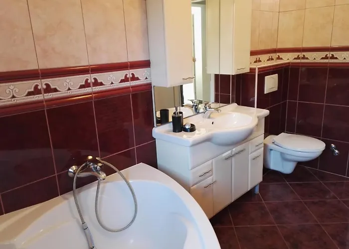 Risika Apartmani アパート *